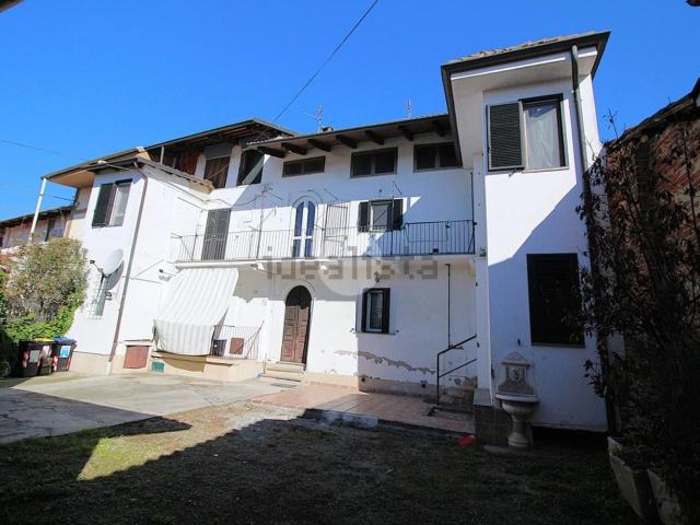 Villetta bifamiliare in vendita di 180 m² in Vicolo Trieste, 10