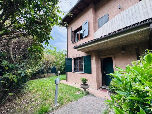Villetta bifamiliare in vendita di 180 m² in Vicolo Emilio Salgari