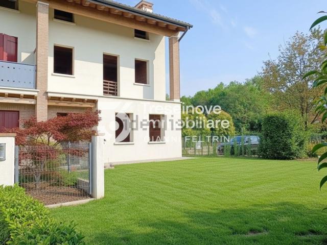 Villetta bifamiliare in vendita di 180 m² in Via Trento