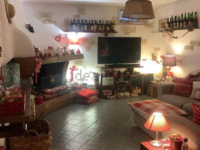 Villetta bifamiliare in vendita di 180 m² in Via XX Settembre, 118
