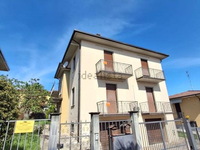 Villetta bifamiliare in vendita di 180 m² in Via XXV Aprile