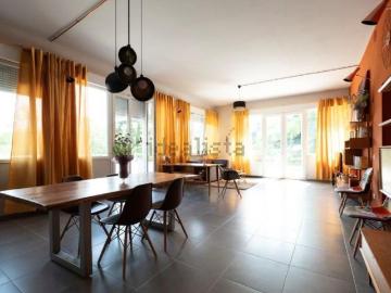 Villetta bifamiliare in vendita di 180 m² in Via Croara, 29