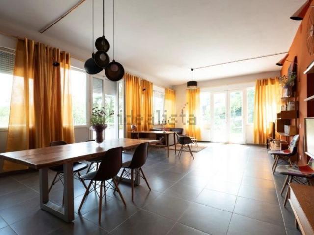 Villetta bifamiliare in vendita di 180 m² in Via Croara, 29