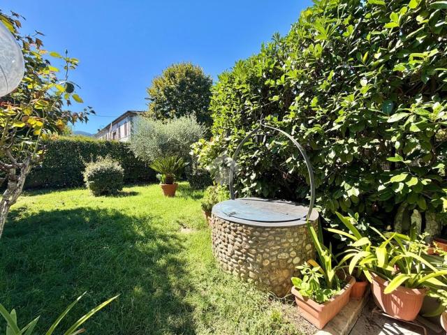 Villetta bifamiliare in vendita di 180 m² in Via de Gasperi, 9