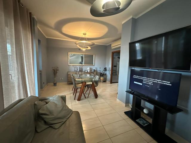 Villetta bifamiliare in vendita di 180 m² in Via dell&apos Acquarole, 78