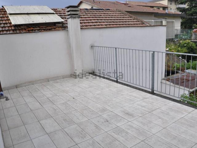 Villetta bifamiliare in vendita di 180 m² in Via dell&apos Alberaccio, 94