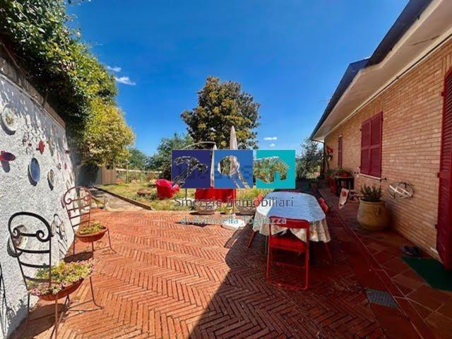 Villetta bifamiliare in vendita di 180 m²