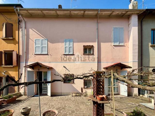 Villetta bifamiliare in vendita di 180 m² in Via della Libertà, 6