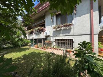 Villetta bifamiliare in vendita di 180 m² in Via di Rivale, 1
