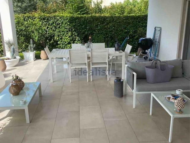 Villetta bifamiliare in vendita di 180 m² in Via Fresie, 13