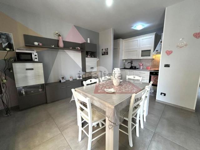 Villetta bifamiliare in vendita di 180 m² in Via Giovanni Lanza, 2