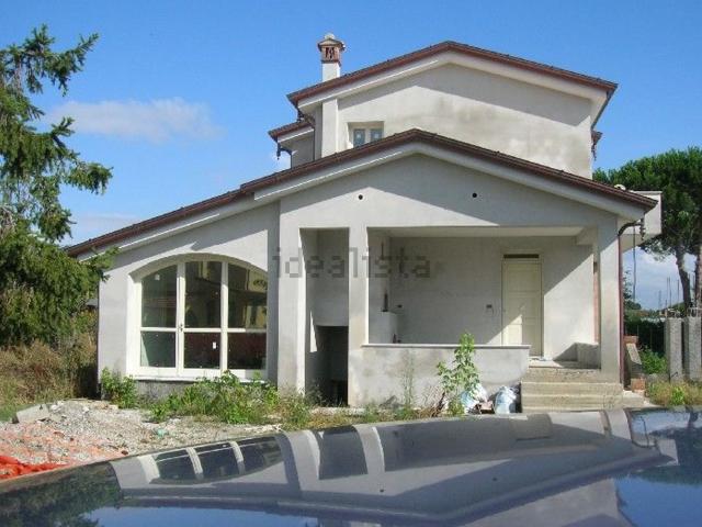 Villetta bifamiliare in vendita di 180 m² in Via Masini