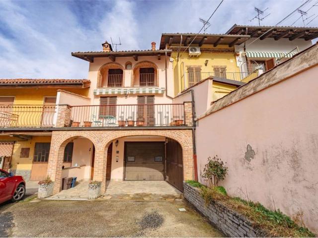 Villetta bifamiliare in vendita di 180 m² in Via Provvidenza, 31