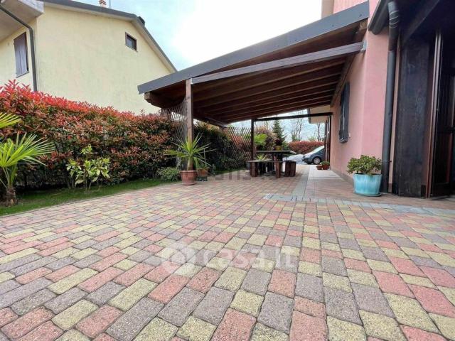 Villetta bifamiliare in vendita di 180 m² in Via Preziosa, 6