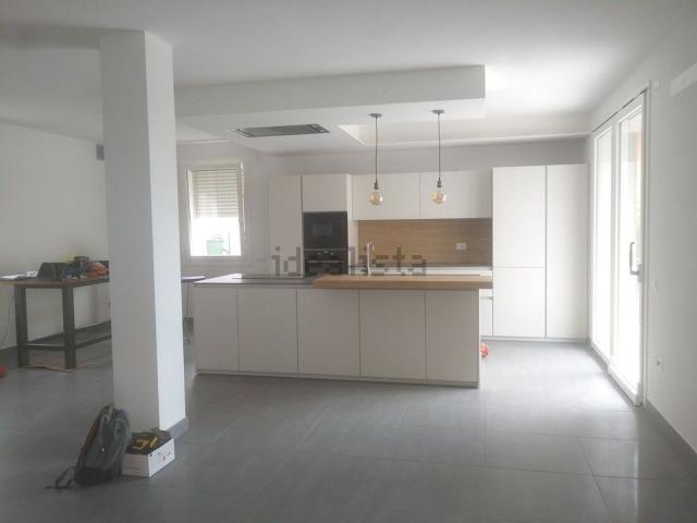 Villetta bifamiliare in vendita di 180 m² in Via Roma
