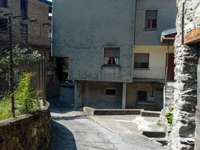 Villetta bifamiliare in vendita di 180 m² in Via Roma