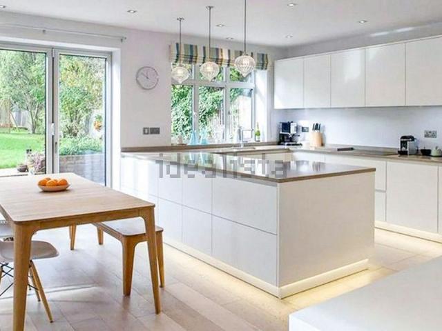 Villetta bifamiliare in vendita di 180 m² in Via Roma