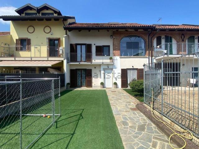 Villetta bifamiliare in vendita di 180 m²