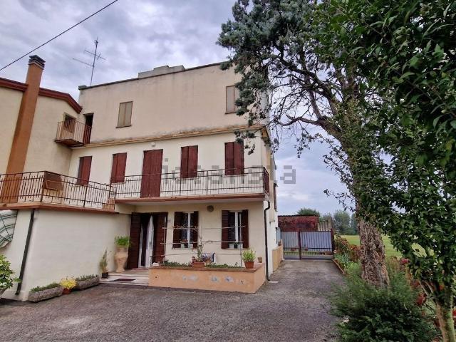 Villetta bifamiliare in vendita di 180 m²