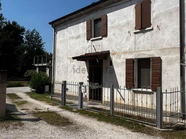 Villetta bifamiliare in vendita di 180 m²