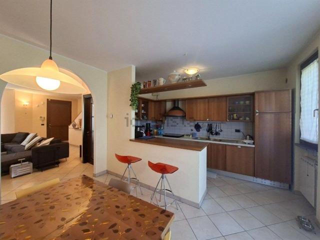 Villetta bifamiliare in vendita di 180 m²