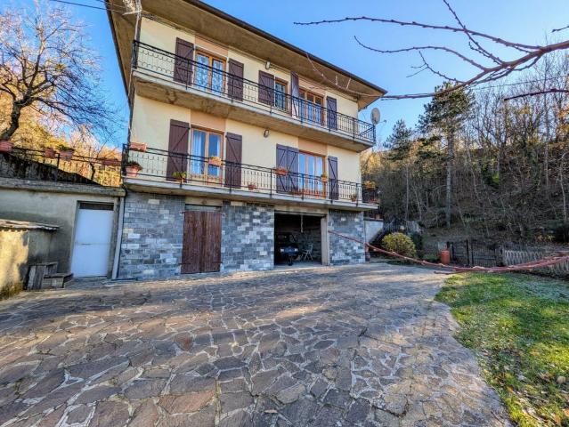 Villetta bifamiliare in vendita di 180 m²