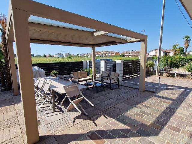 Villetta bifamiliare in vendita di 180 m²