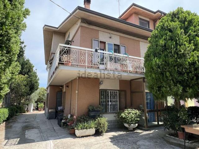 Villetta bifamiliare in vendita di 180 m²
