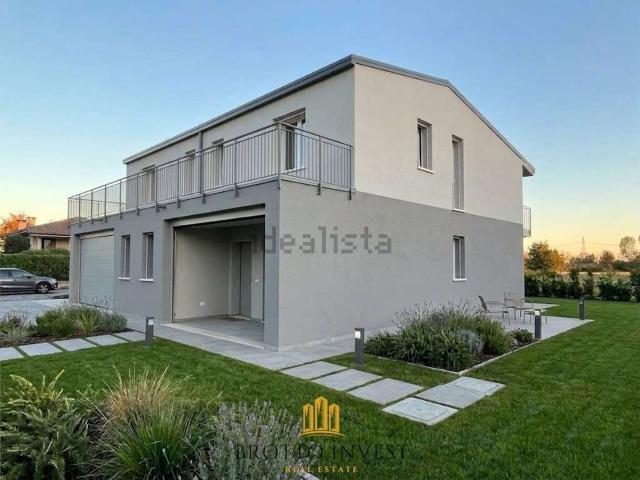 Villetta bifamiliare in vendita di 180 m²