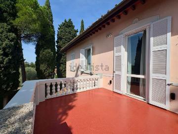 Villetta bifamiliare in vendita di 180 m²