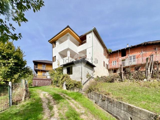 Villetta bifamiliare in vendita di 180 m²