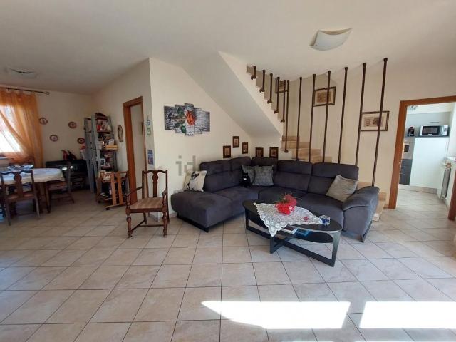 Villetta bifamiliare in vendita di 180 m²