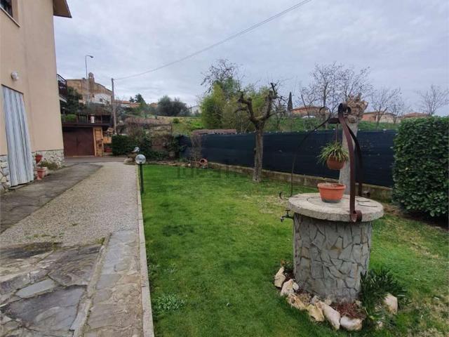 Villetta bifamiliare in vendita di 180 m²