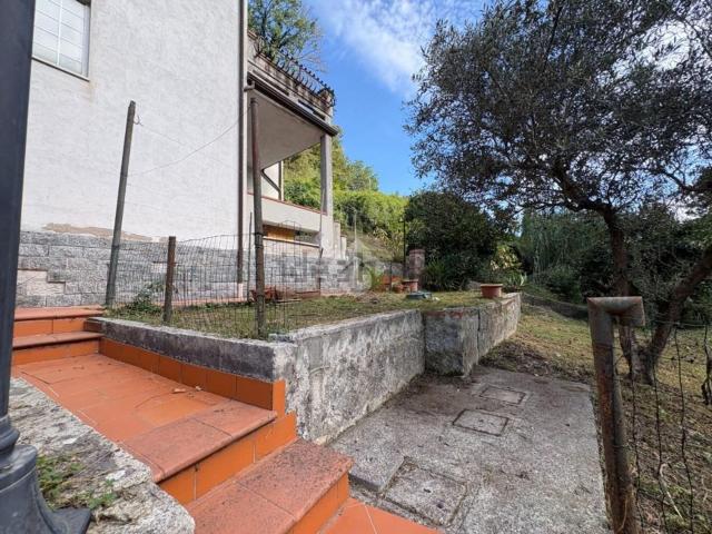 Villetta bifamiliare in vendita di 181 m² in Via Giovanni Pietro Vitali, 16
