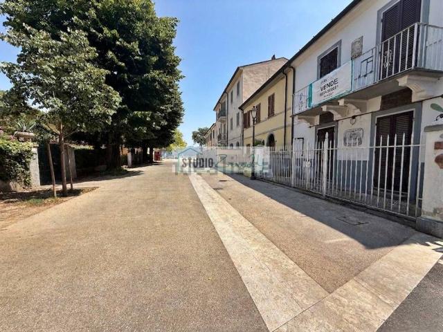 Villetta bifamiliare in vendita di 182 m² in Viale Giacomo Puccini