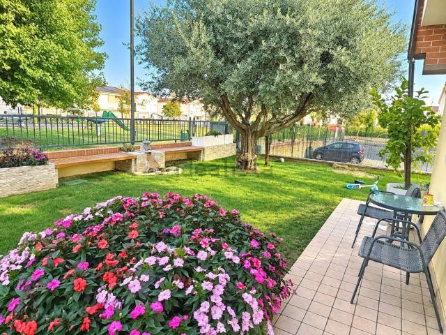 Villetta bifamiliare in vendita di 182 m²