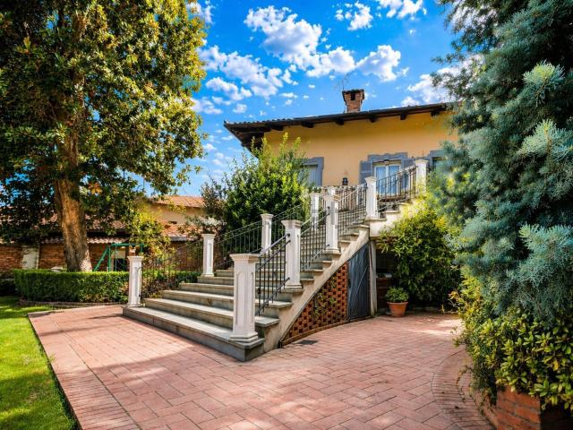 Villetta bifamiliare in vendita di 187 m² in Piazza Garibaldi