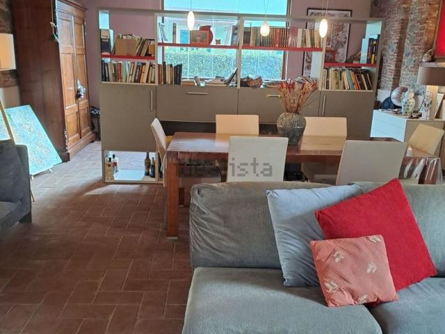 Villetta bifamiliare in vendita di 187 m² in Via del Giardinetto