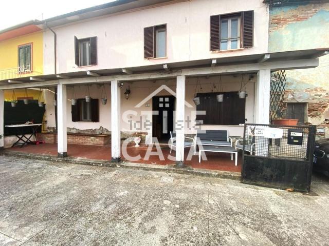 Villetta bifamiliare in vendita di 187 m² in Via del Frullino Galleno, 4