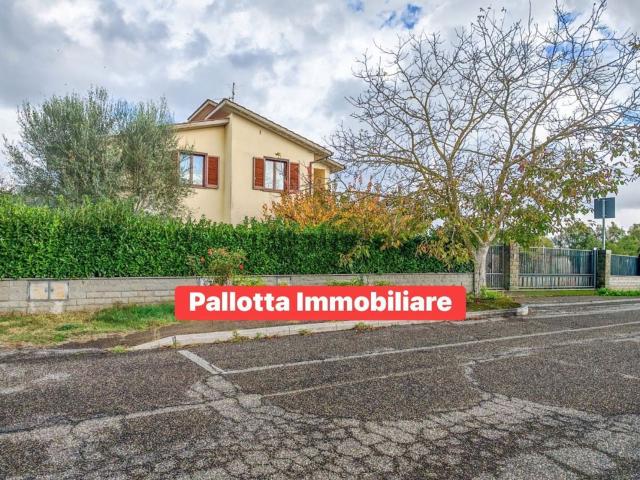 Villetta bifamiliare in vendita di 184 m² in Via delle Meste, 3