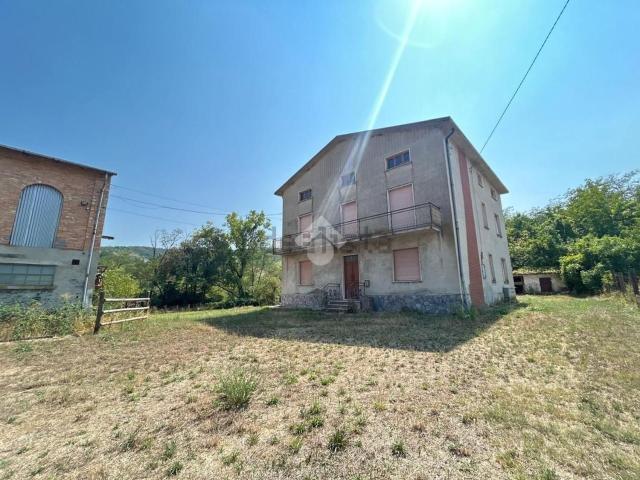 Villetta bifamiliare in vendita di 184 m² in Via Ginepro, 2