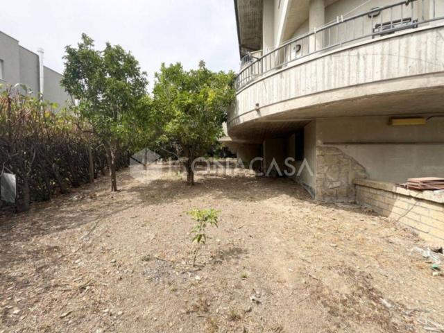 Villetta bifamiliare in vendita di 184 m² in Via Madonna delle Grazie