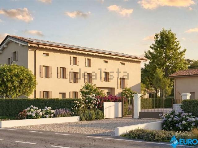 Villetta a schiera in vendita di 184 m² in Via Ramazzini