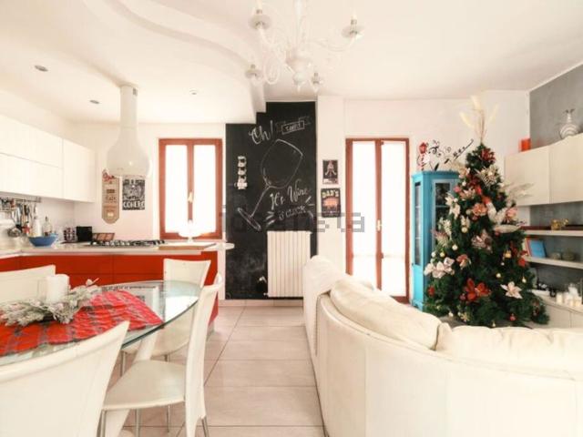 Villetta bifamiliare in vendita di 184 m²