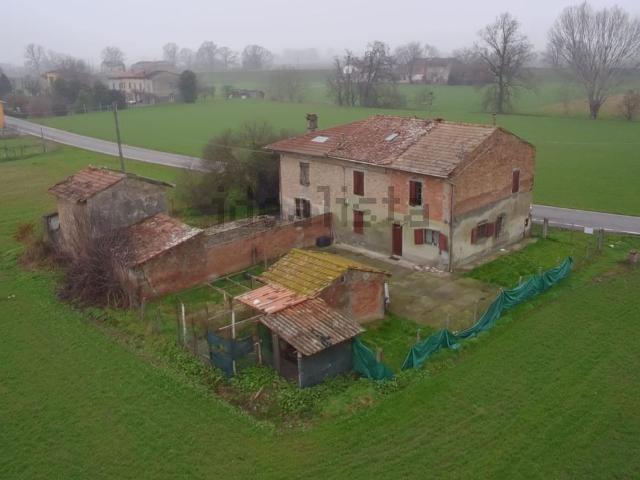Villetta bifamiliare in vendita di 185 m² in Strada Giuseppe Verdi, 18