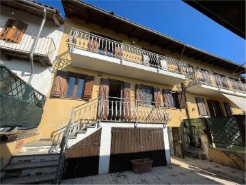 Villetta bifamiliare in vendita di 185 m² in Via Cardinal Massaia, 14
