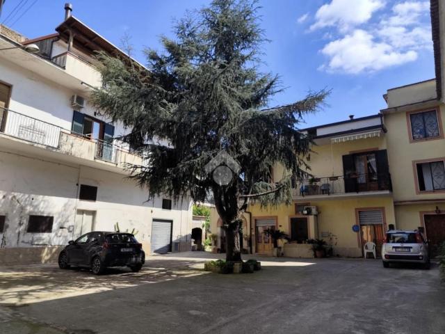 Villetta bifamiliare in vendita di 185 m² in Via Napoli, 49