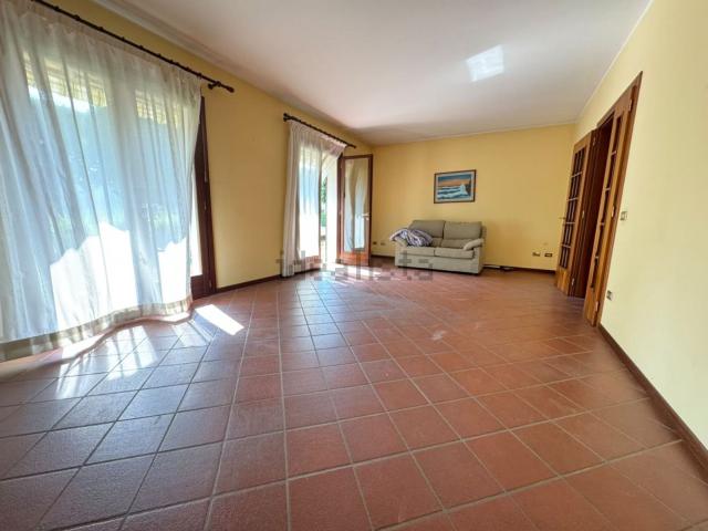 Villetta bifamiliare in vendita di 185 m² in Viale Rimembranza