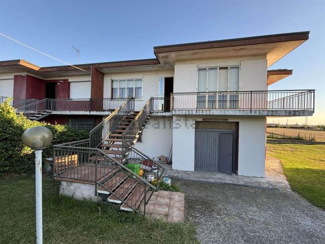 Villetta bifamiliare in vendita di 185 m²