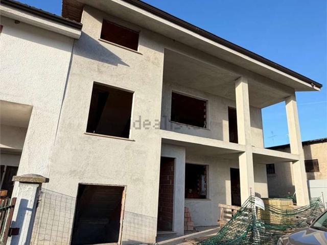Villetta bifamiliare in vendita di 185 m²